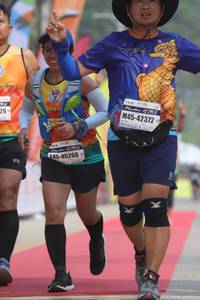 BIB: 42372, 45260
                            <button type="button" onclick="openModal(8222935)" class="btn btn-primary btn-sm float-right btn-popup" data-toggle="modal" data-target=".modal-high-quality">
                        <i class="fas fa-shopping-cart"></i> Add to Cart
                    </button>
                                            <button type="button" onclick="isThisMe(8222935, true)" class="btn btn-success btn-sm float-right btn-popup btn-isme hidden" data-toggle="tooltip" data-placement="bottom" title="นี่คือรูปของคุณใช่ไหม คลิกที่นี่เพื่อเอาเข้าอัลบั้ม">
                        <i class="fas fa-plus"></i> Add to album
                    </button>
                    <button type="button" onclick="isThisMe(8222935, false)" class="btn btn-warning btn-sm float-right btn-popup btn-isnotme hidden">
                        <i class="fas fa-ban"></i> Remove from album
                    </button>